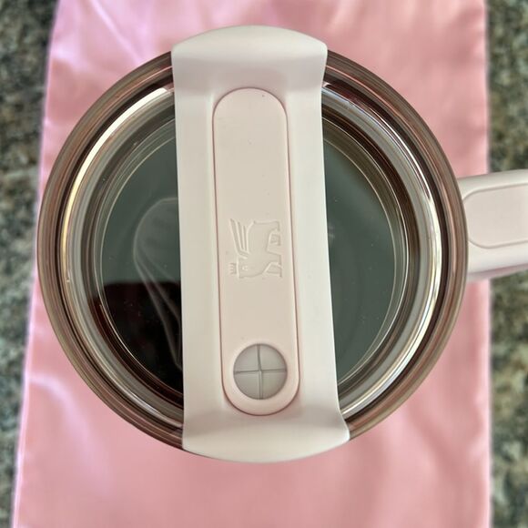 LoveShackFancy x Stanley 20oz Quencher - Picture 9 of 16